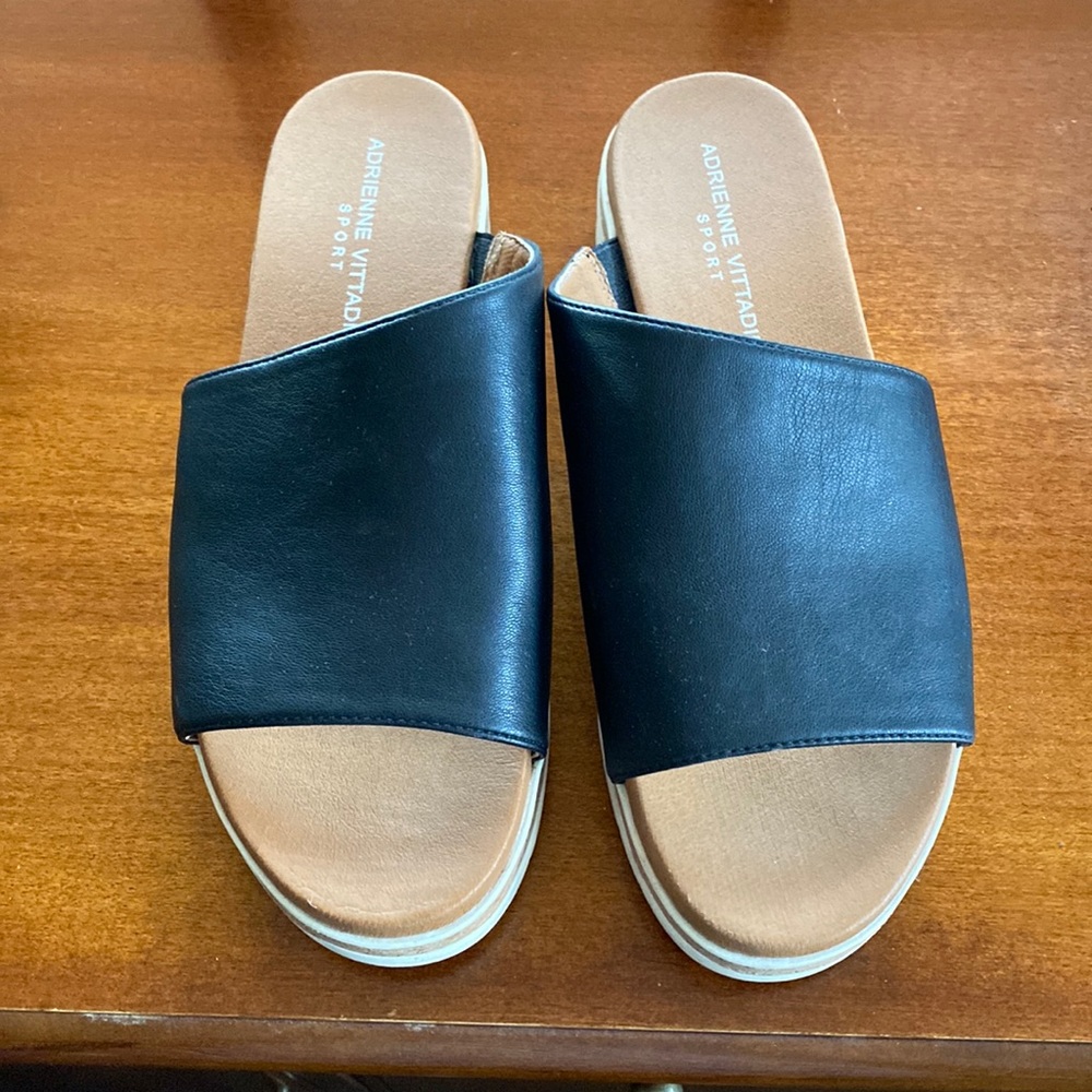 Adrienne Vittadini sport sandals